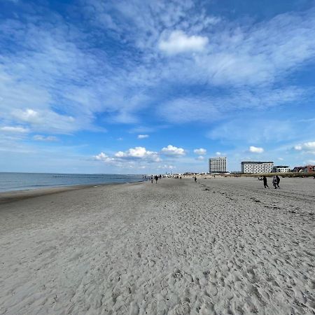 Exclusive Fewo In Warnemuende, 150M To The Beach, 2 Bathrooms, 2 Bedrooms, Sauna, Wifi And Much More. Rostock Extérieur photo