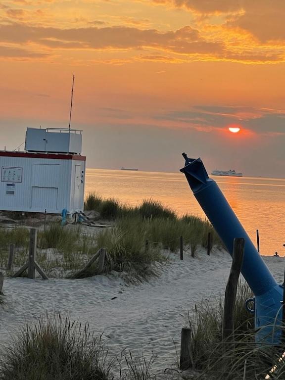 Exclusive Fewo In Warnemuende, 150M To The Beach, 2 Bathrooms, 2 Bedrooms, Sauna, Wifi And Much More. Rostock Extérieur photo