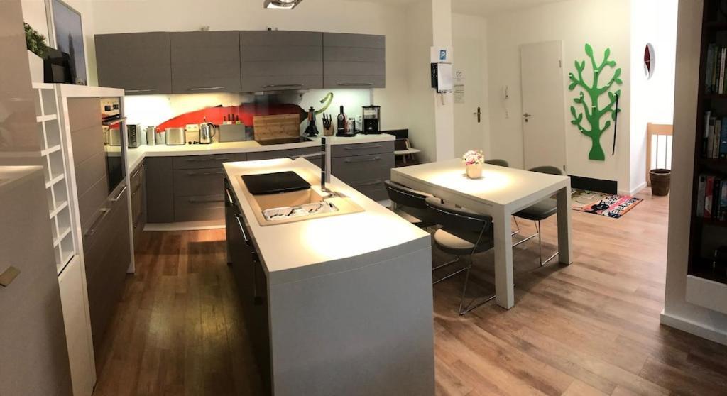 Exclusive Fewo In Warnemuende, 150M To The Beach, 2 Bathrooms, 2 Bedrooms, Sauna, Wifi And Much More. Rostock Extérieur photo