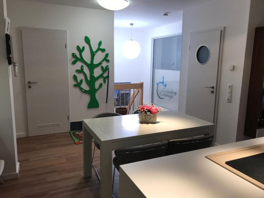 Exclusive Fewo In Warnemuende, 150M To The Beach, 2 Bathrooms, 2 Bedrooms, Sauna, Wifi And Much More. Rostock Extérieur photo